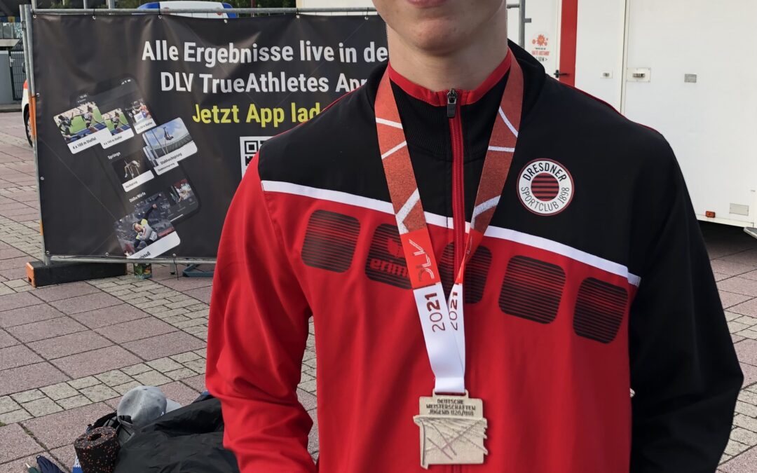 Ivo Ziebold mit seiner 200m Silbermedaille bei der U18 DM in Rostock